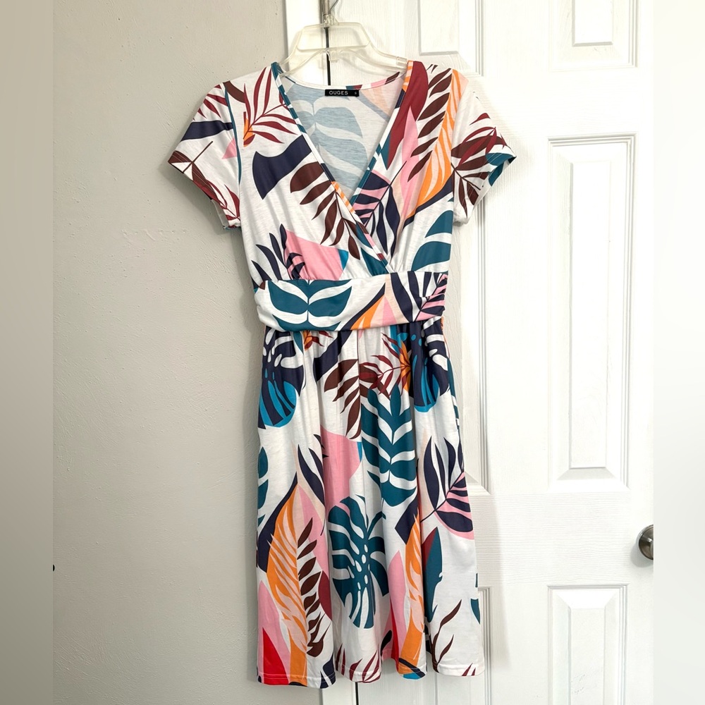 Ouges Tropical Leaf Print Midi Dress with Pockets